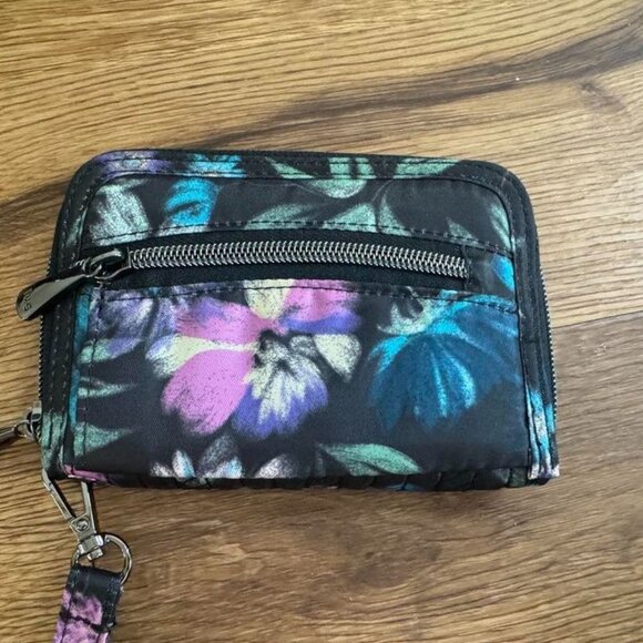 LUG Rodeo Bloom Wristlet - Picture 2 of 3